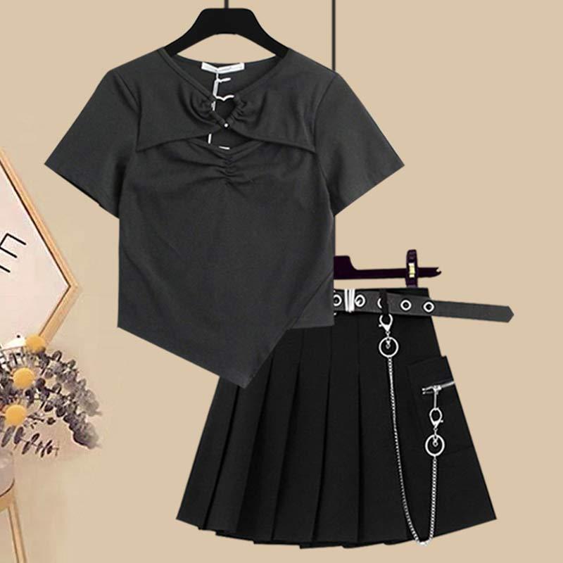 Casual T-Shirt Belted Chain Pleated Skirt Set  |   T-Shirts Clothing Black T-Shirt