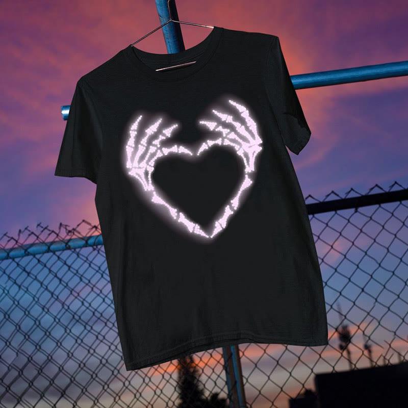 Skeleton Hands Heart Print Loose Short Sleeve T-Shirt  |   T-Shirts Clothing Black